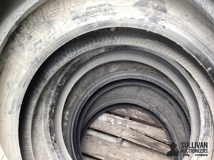 11r24.5-tires-image-15