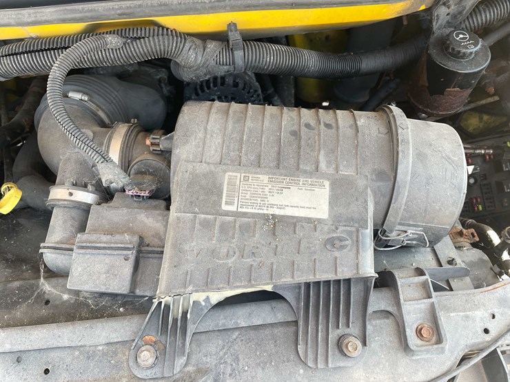 #1296-•-2012-gmc-savana-box-truck-(has-wi-title)-(of)-image-10