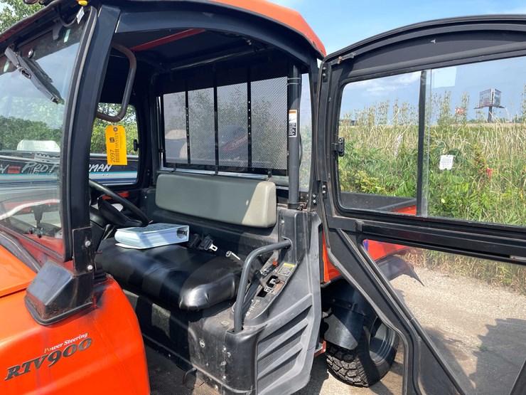 2008-kubota-rtv900-image-15