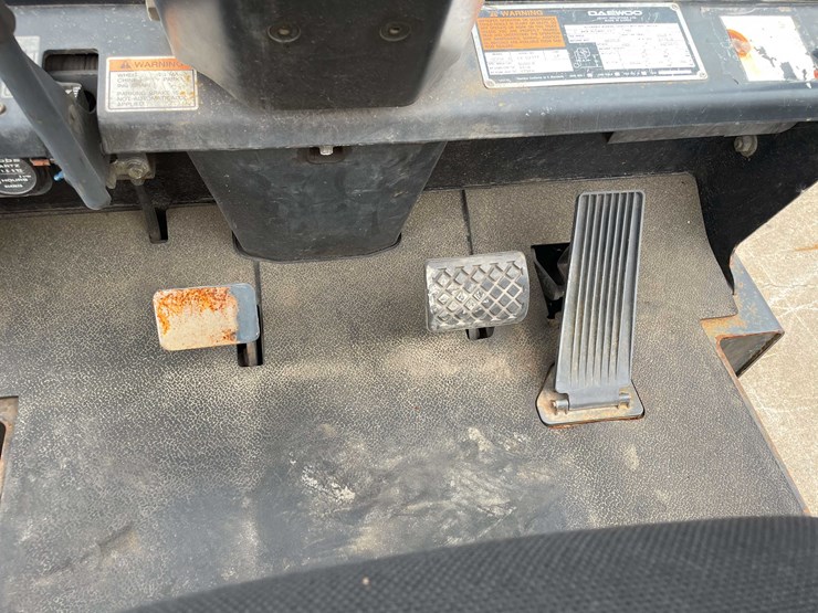 #1365-•-daewoo-5000-lb.-capacity-forklift-(o2)-image-35