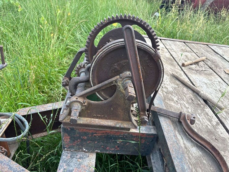 bumper-hitch-18’-deckover-trailer-image-14