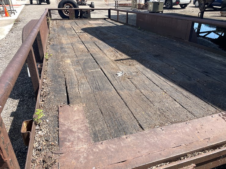 #6255-•-2-axle-trailer-(has-wi-title)-image-16