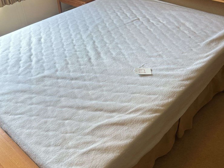 bed-frame/headboard/bench-and-contents---headboard-is-66”-w-image-2