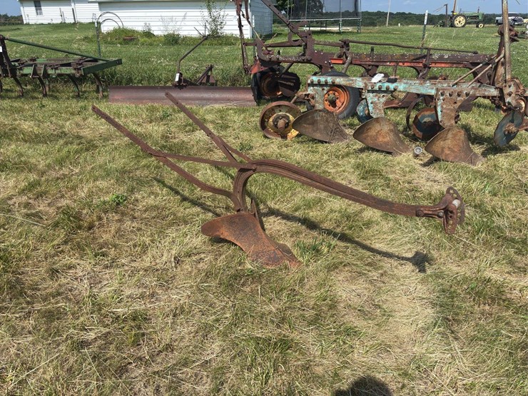 horse-drawn-potato-plow-image-2