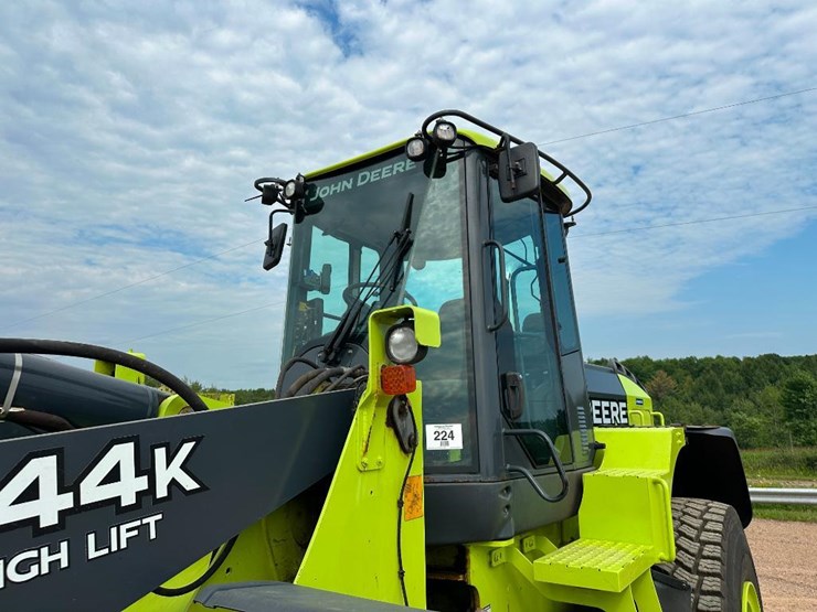 2010-deere-644k-image-13