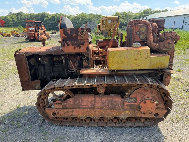 caterpillar-d4-air-compressor-tractor-image-4