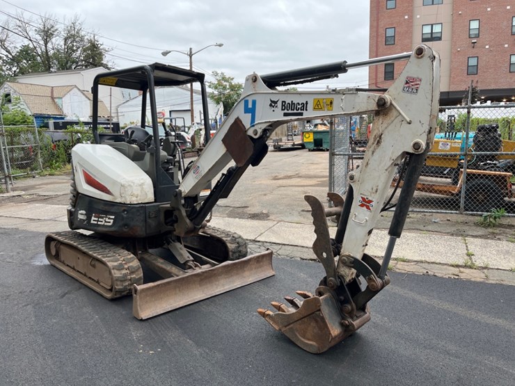2019-bobcat-e35-image-4