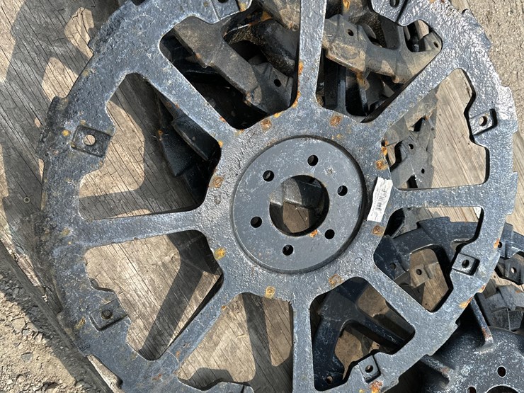 amity-864-sma69580-beet-harvester-wheels-for-amity-lifter-(bid-per-unit)-image-12