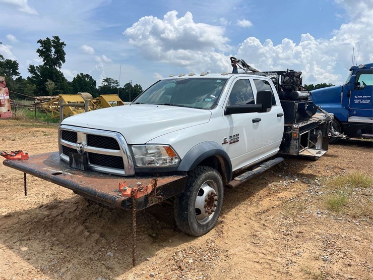 2018-dodge-ram-4500-image-1