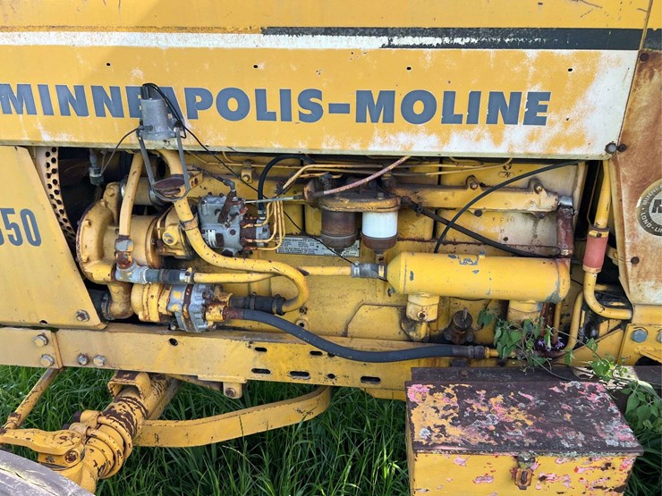 minneapolis-moline-g1350-image-74