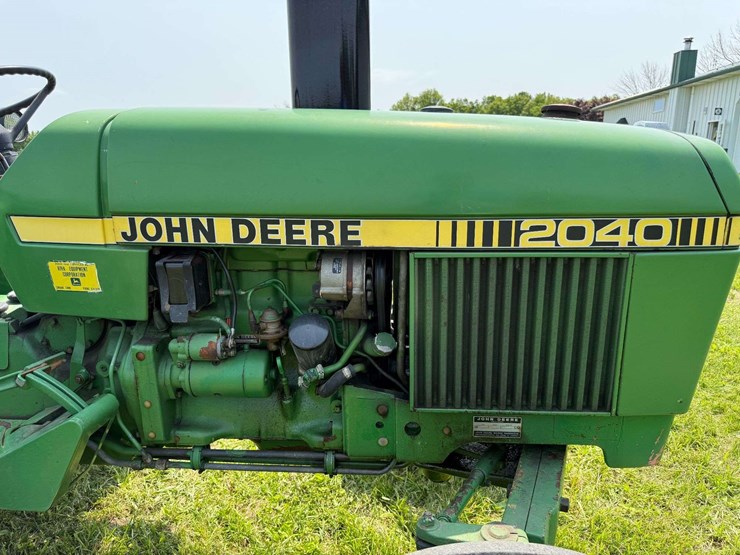 john-deere-2040-image-14