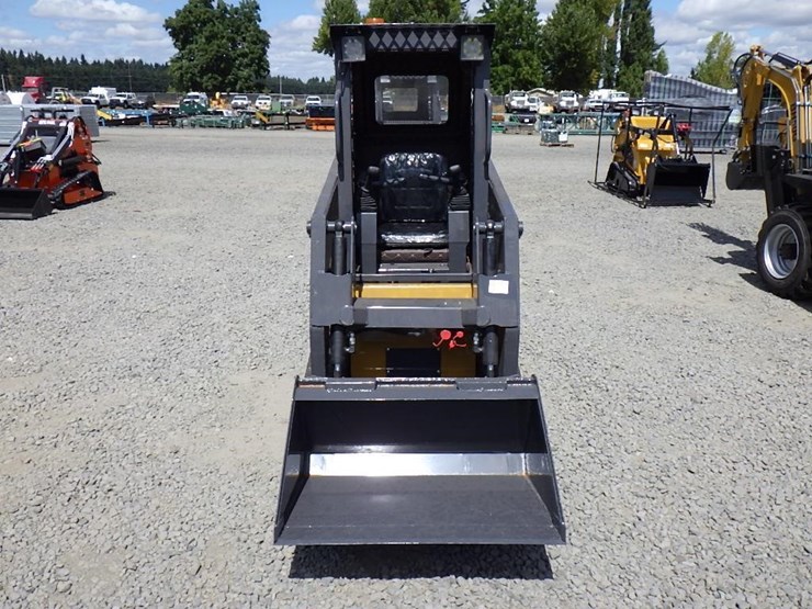 2025-cfg-tk35r-skid-steer-tracked-loader-image-8
