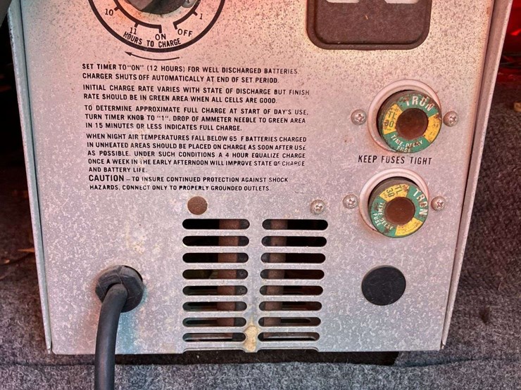 1970s-citicar-electric-car-image-8