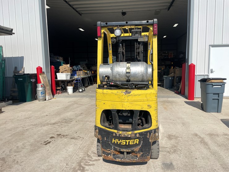 #6277-•-2011-hyster-40-lp-forklift-image-6