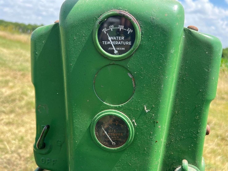 1942-john-deere-h-image-46