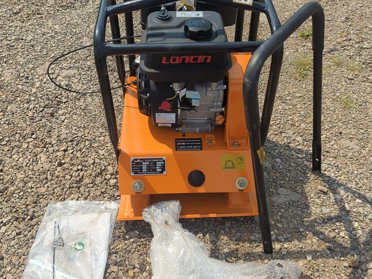 landhonor-heavy-duty-plate-compactor-6.5-hp---lhr-pc90-image-1