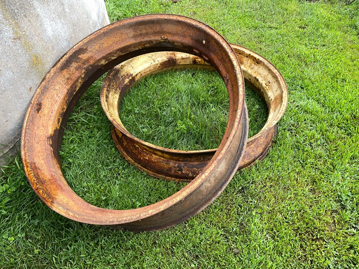#7456-•-pair-of-tractor-tire-rims-image-6
