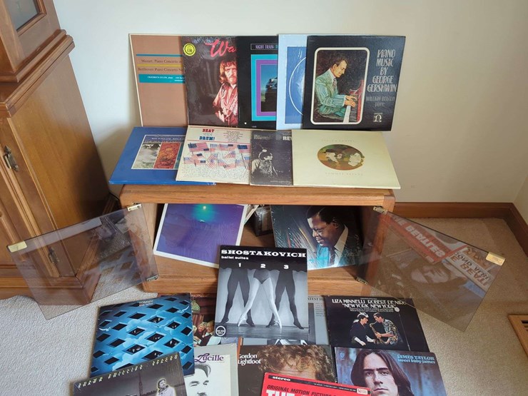 stereo-cabinet-with-assorted-records---beatles/xanadu/liza-minnelli-image-3