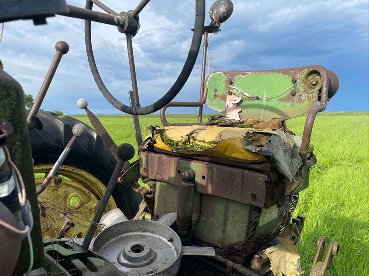 john-deere-620-image-28