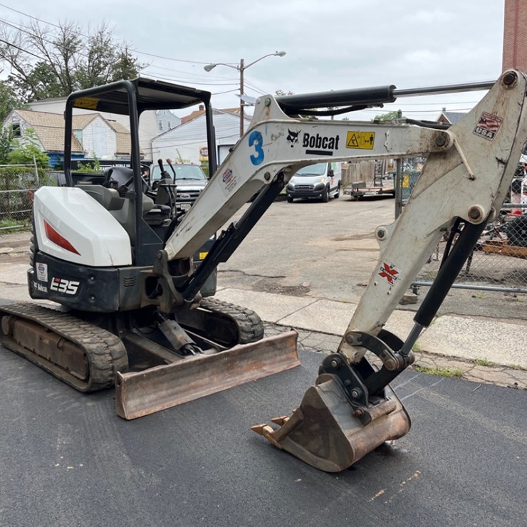 2018 BOBCAT E35