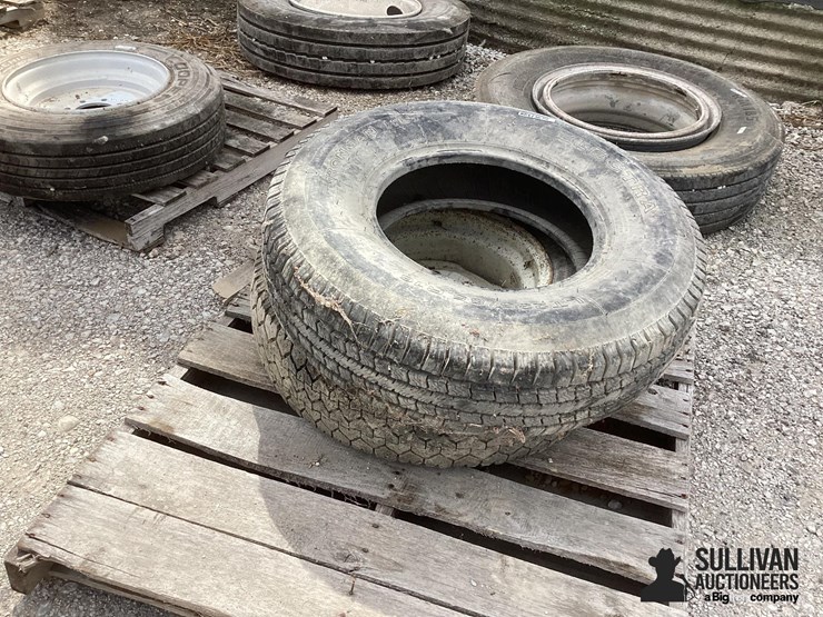 235/85r16-tires-image-3