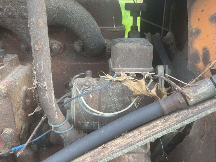 oliver-cleatrac-adh-crawler-image-16
