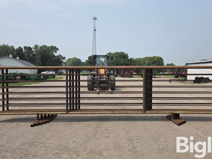 24'-free-standing-panels-(bid-per-unit)-image-6