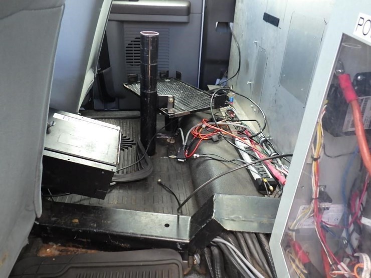 2012-ford-f450-image-28