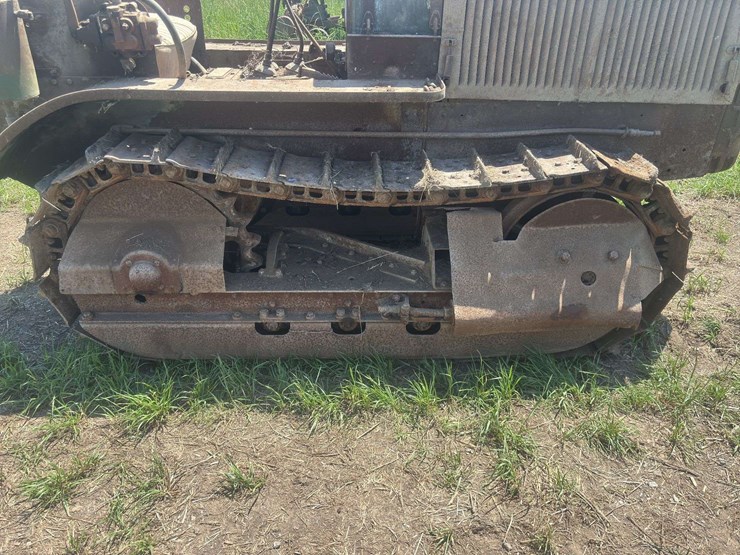 caterpillar-twenty-crawler-image-69