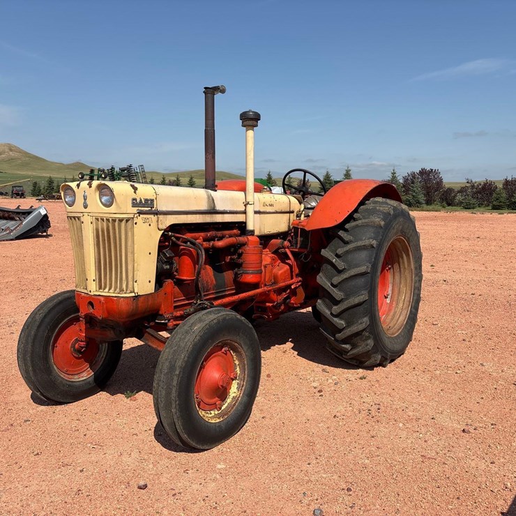 1957 Case 900 Tractor
