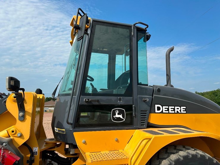 2014-deere-344k-image-16