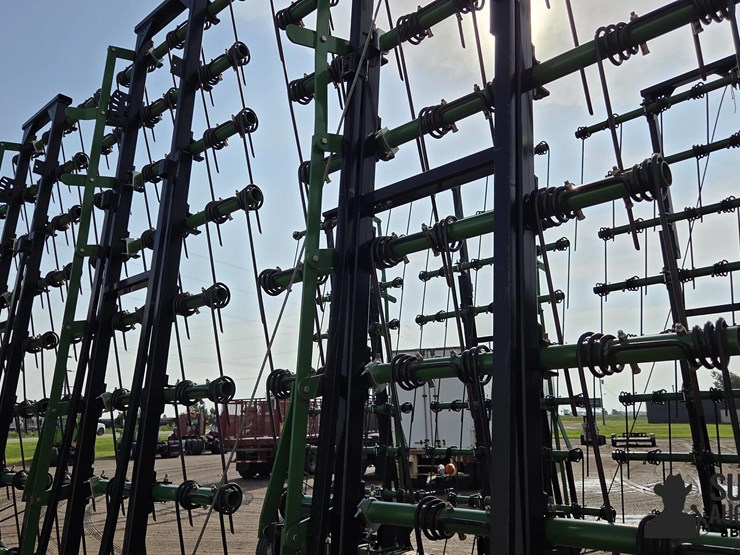 summers-sh3960-48'-super-harrow-image-18