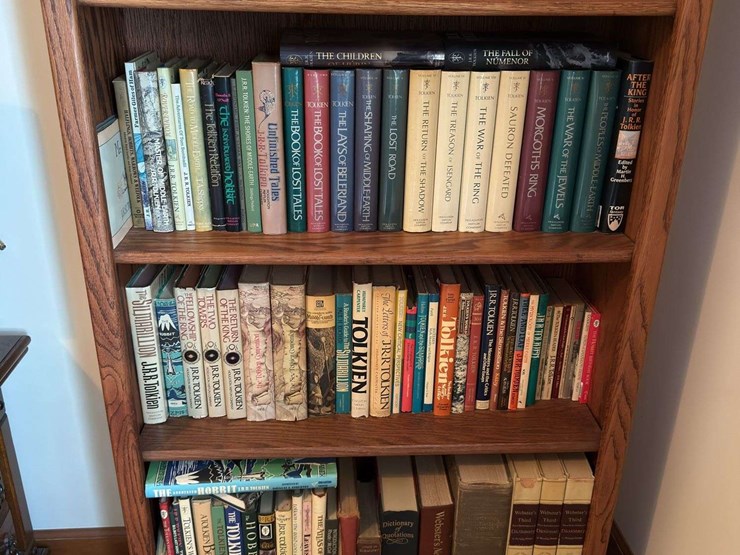 bookshelf-and-contents-(assorted-paperback-and-hardbound-books)-72”-t-x-30”-w-image-3