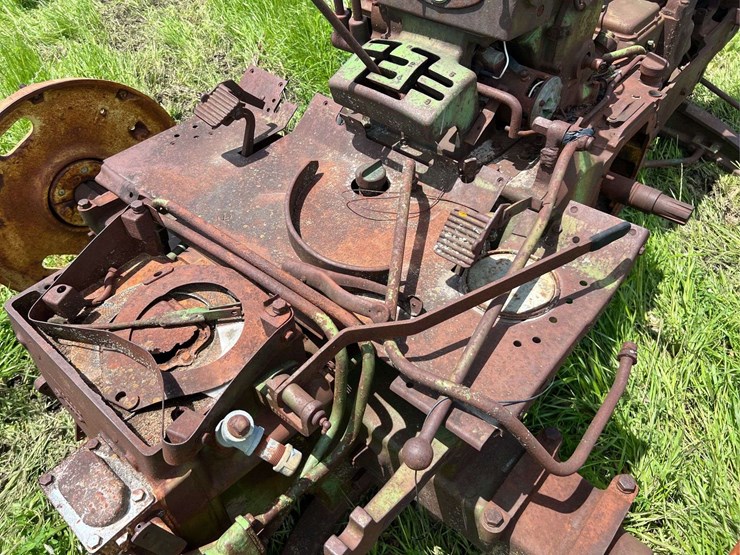 john-deere-720-standard-diesel-image-27