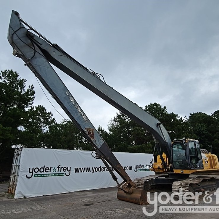 2011 DEERE 250G LC