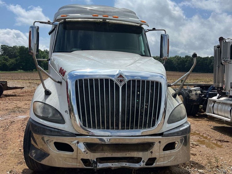 2014-international-prostar-image-6