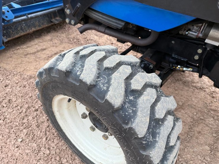 2010-new-holland-boomer-30-image-8