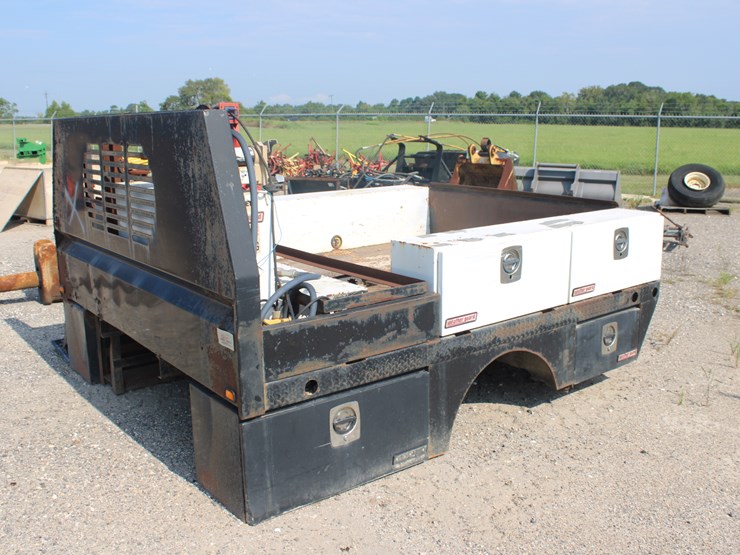 #1025-•-truck-bed-image-4