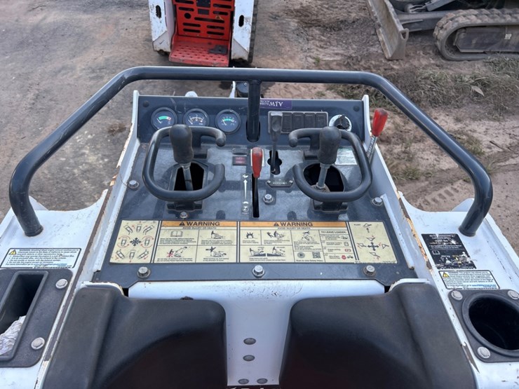 2022-bobcat-mt100-image-10