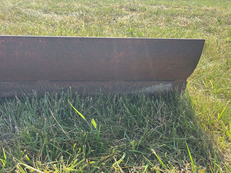 8’-three-point-blade-image-12