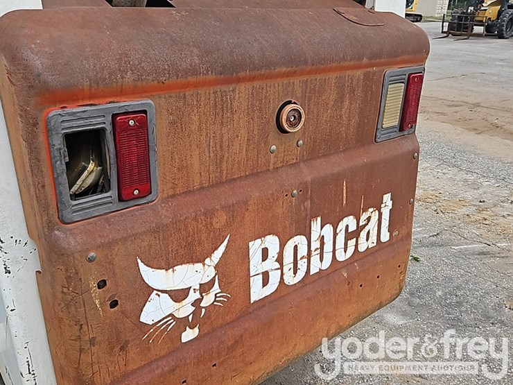 2007-bobcat-t300-image-24