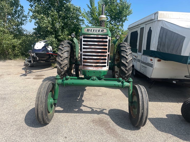oliver-770-image-2