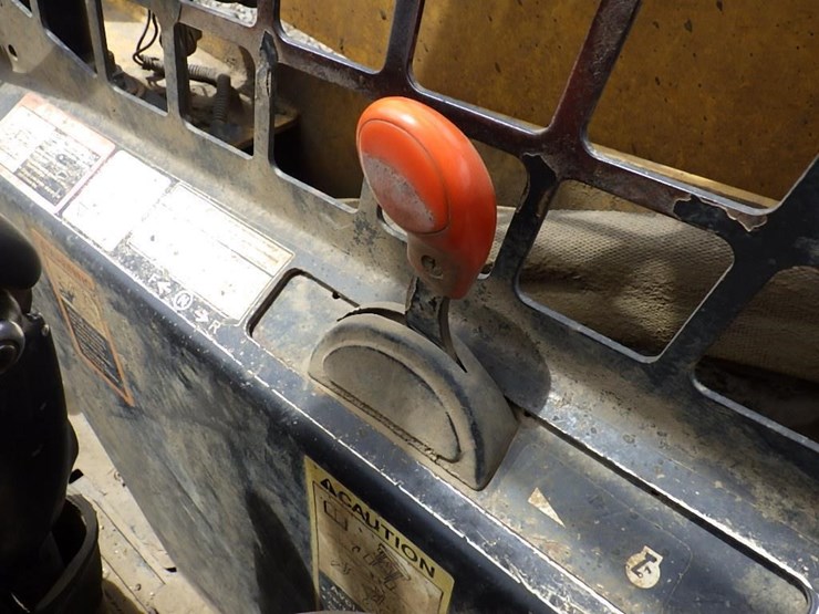 john-deere-skid-steer-loader-image-21