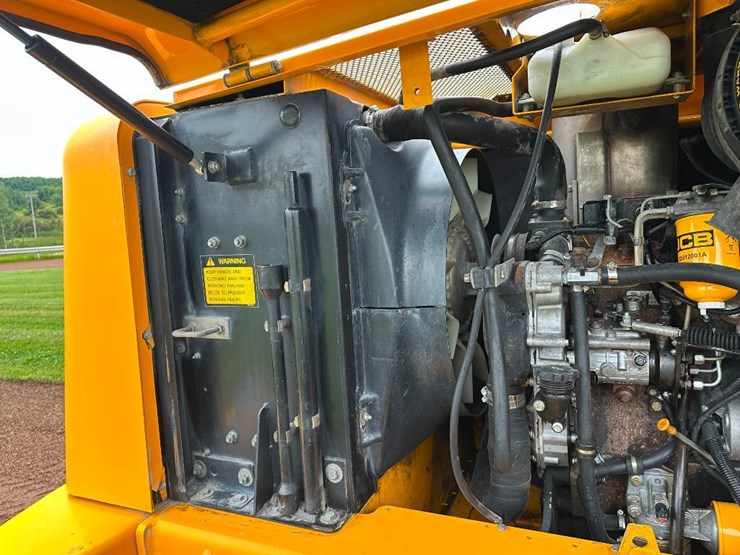 2002-jcb-411ht-image-40