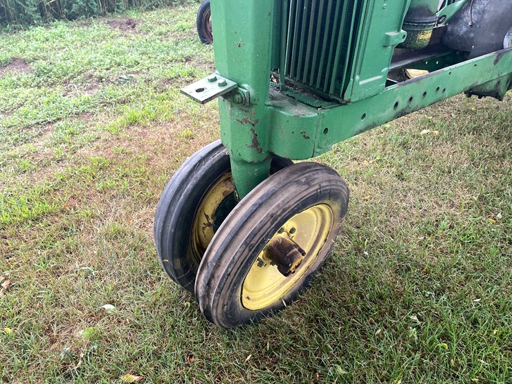 #6677-•-1939-john-deere-parts-tractor-image-9