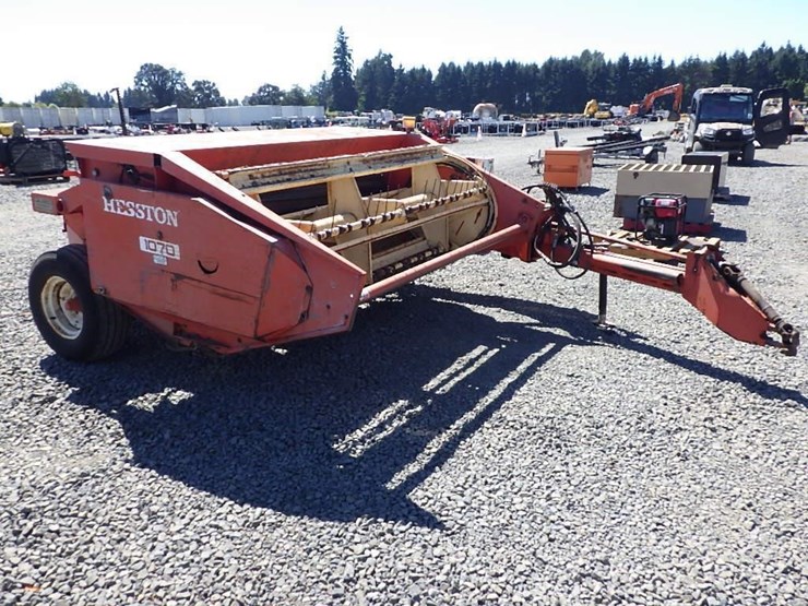 hesston-1070-image-3