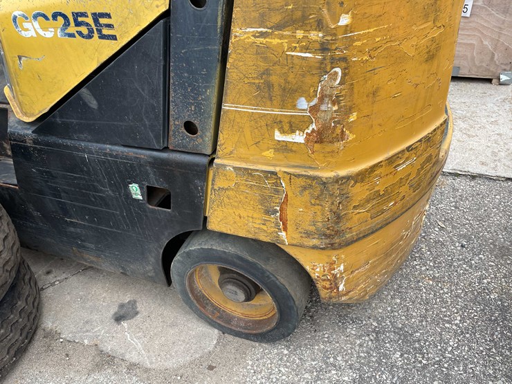 #1365-•-daewoo-5000-lb.-capacity-forklift-(o2)-image-29