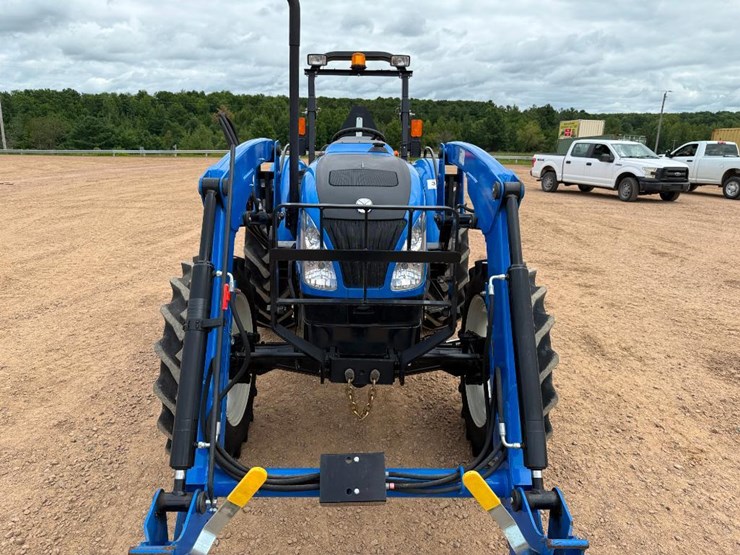 2019-new-holland-workmaster-70-image-17