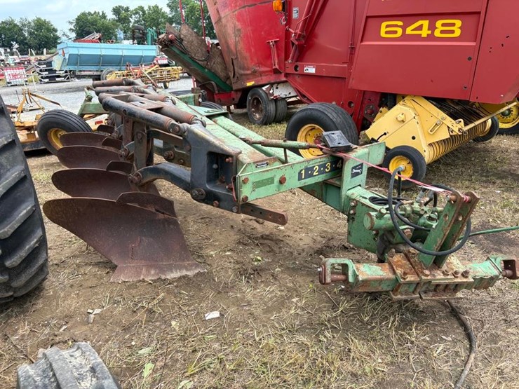 john-deere-2600-image-1