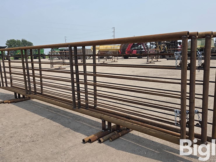 24'-free-standing-panels-(bid-per-unit)-image-1